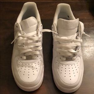 Nike Air Force 1’s All white size 7.5
